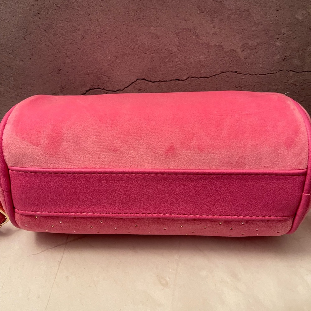 ❌SOLD JUICY COUTURE LET IT SHINE ROLL BAG JUICY PINK  NWOT - Picture 8 of 15